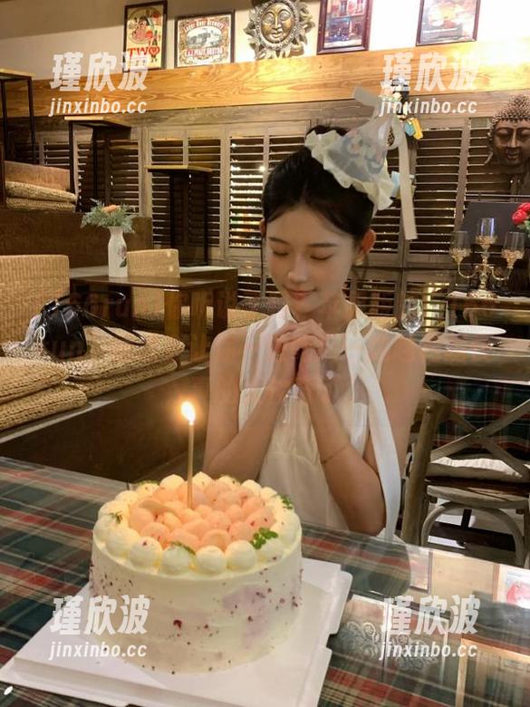你听说了吗？苹果版的“166run”居然会让你一边吃瓜一边越跑越快，真的太神奇了。