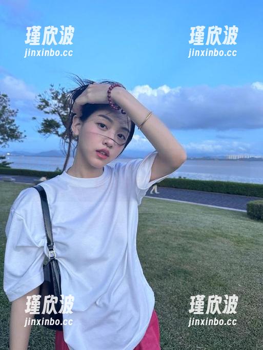 在线跟随17c吃瓜，心跳加速，精彩瞬间了解。