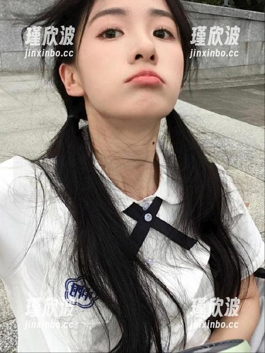 在17吃瓜上登录，黑料视频太多，是时候按下暂停键了！