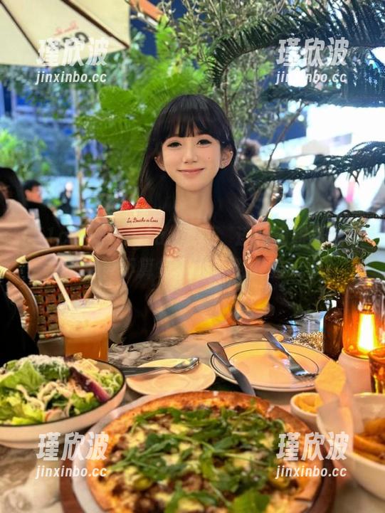 51cgfun更新，连我也跟着嗑瓜子了，算不算是沉迷于别人的故事？