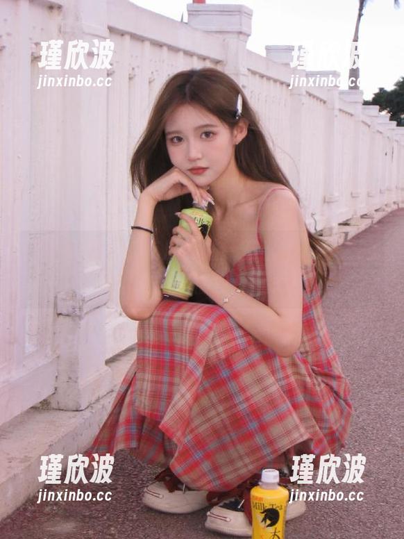 51吃瓜网站新鲜出炉，今天的瓜比我的表情包还精彩！