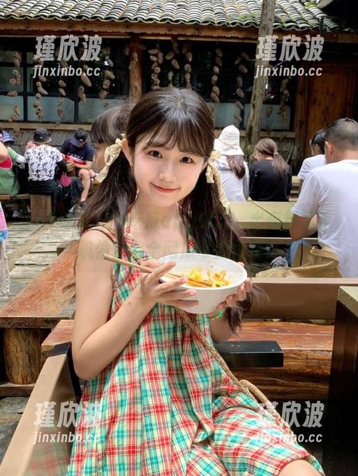 51吃瓜app来了，半夜摸着手机偷偷追全网瓜可别怪我！