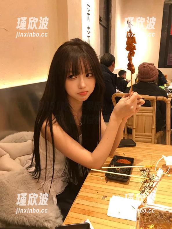 51吃瓜苹果版：论坛合集里的瓜，咱们慢慢啃！