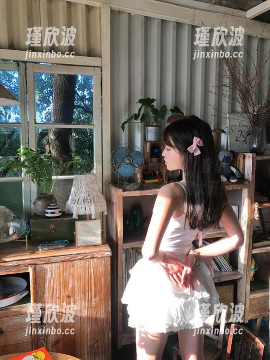 刚下载51黑料app，没想到我的瓜田变成了奇葩现场，脑洞大开中…