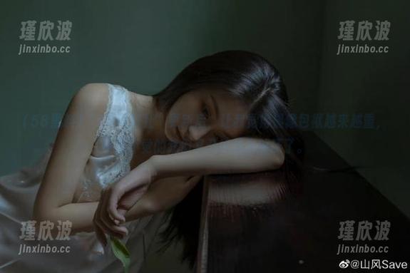 “58黑料社”更新后，让我觉得偶像包袱越来越重，不知不觉的我们又开始借瓜解压了。