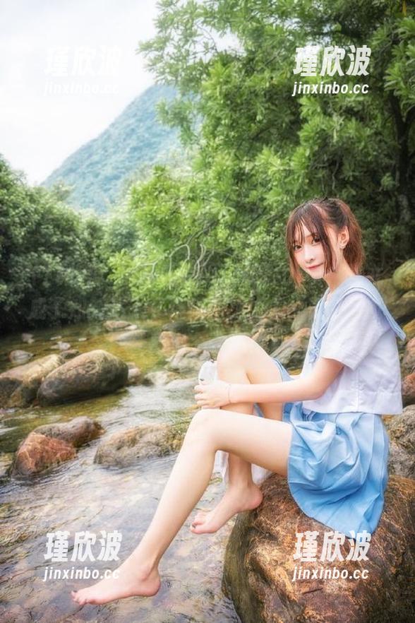 自从开始用77吃瓜app，我就成了知新达人，连隔壁大妈的绯闻都能想象出个大概！