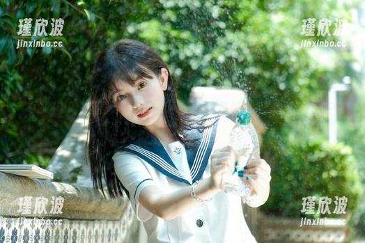 想要无聊在线解闷？来92吃瓜网，网址在哪？在你心里！