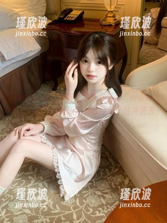 www..51 还在犹豫要不要装“www..51.com”苹果版?我已经忍不住冲进去当吃瓜群众了!