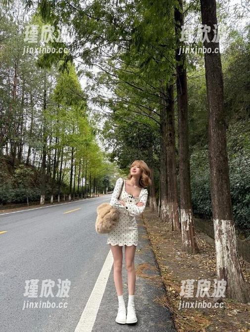 疯狂刷www.黑料网页，每个新闻都开启了我的“内心戏”模式！