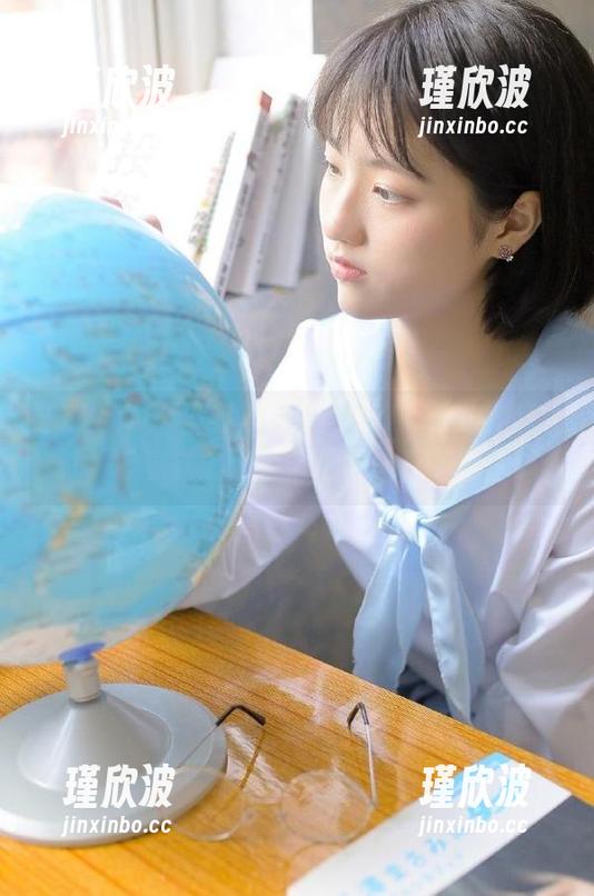 当我观看zztt10.ccm的黑料时，心里默念：果然这圈子真不简单。