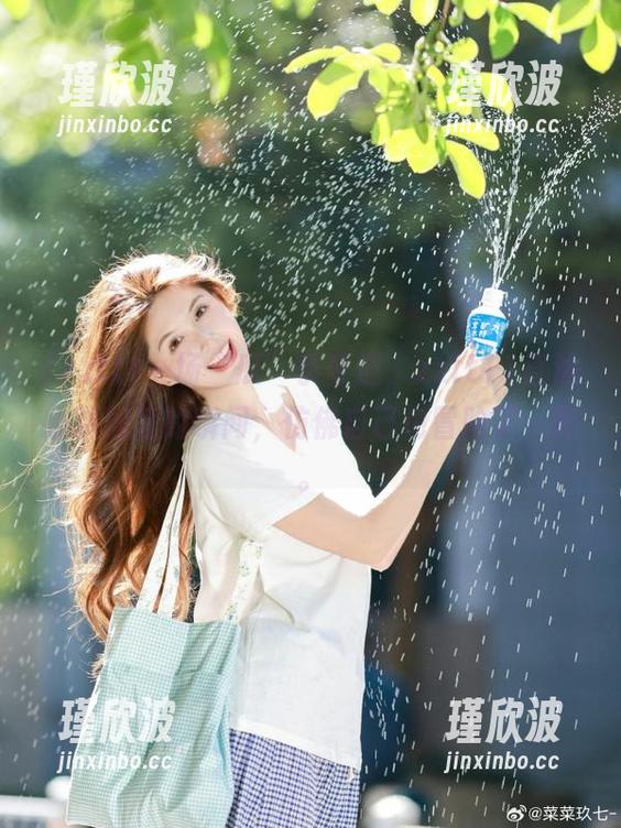 一场“瓜”季奇遇，zztt11直达心跳加速的瞬间，仿佛自己也冒险了一把。