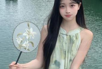 身边的八卦直达，不用再等，九一吃瓜王带你飞。