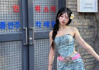 听说今天的娜娜在五一吃瓜网里很“火”，真想收藏一整个系列！