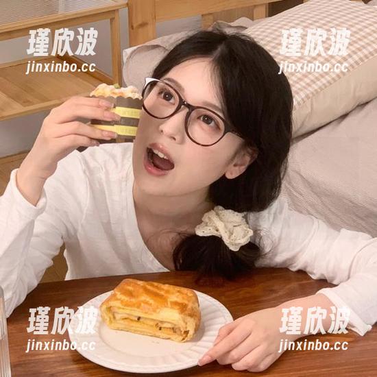 人人黑料吃瓜网 托朋友,人人黑料吃瓜网51的线路真是让人感叹,瓜越吃越不敢信…