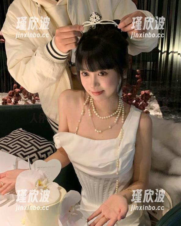 免费吃瓜网 免费吃瓜网的导航设计真让人怀疑,是哪个小学生做的啊?