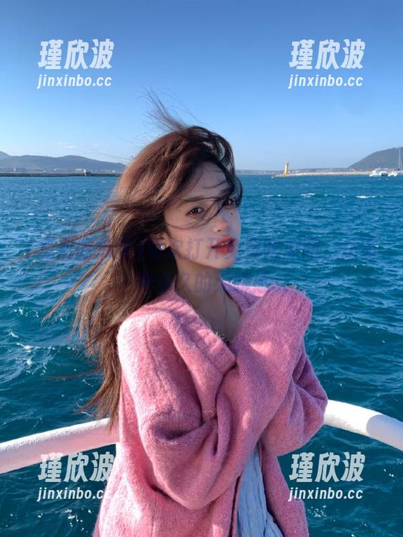 每次打开免费吃瓜网，总有一种永久的无聊感...