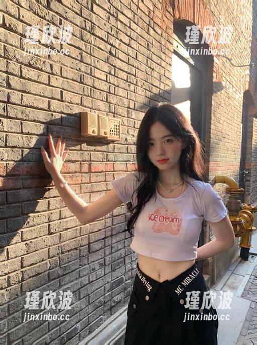 “51冲哥黑料”集中的一切八卦，快来，这里有传送门直通热辣内幕！