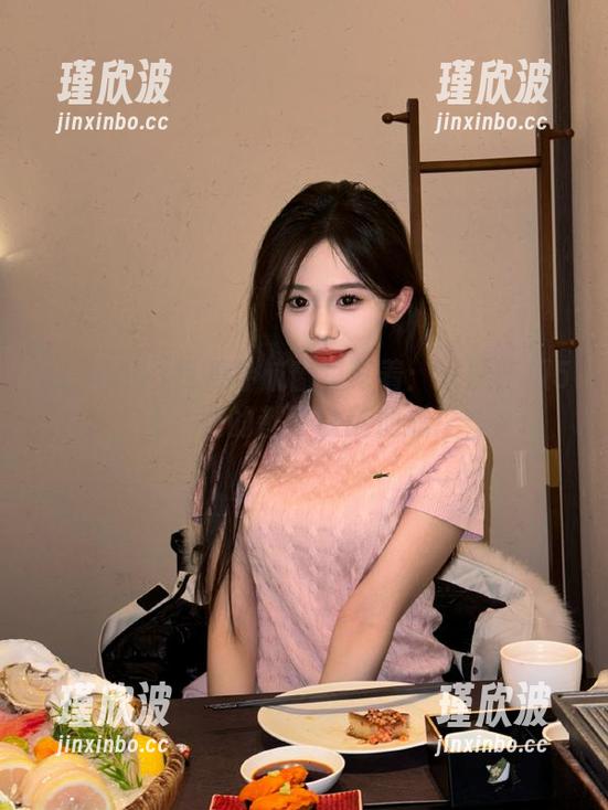 我的导航窗里写着：只要吃瓜51，别的都可以随便抛！
