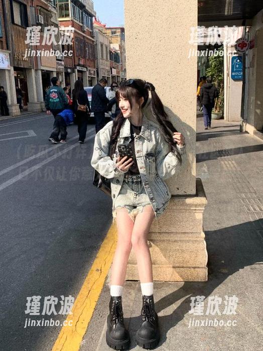 吃瓜不打烊，黑料社区的入口不仅让你意外，还会给你不小的震撼，咳...