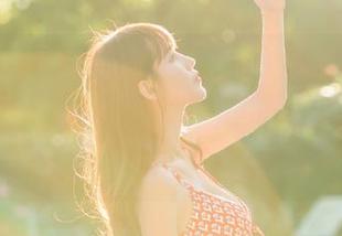 吃瓜虽好，但“www.51cg.fun吃瓜网苹果版”的刺激感真像登山，紧张得我手心出汗呢…