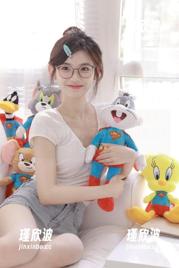 www.51cg.fun吃瓜网发布：瓜田里的干扰绯闻，不看也忍不住想心里嘀咕一下！