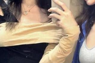 吃瓜网带你在线探寻朝阳的私密，偶尔的错位感真妙。