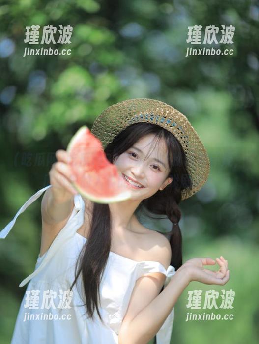 吃瓜网 吃瓜网91苹果版让我再次怀疑,瓜田里的人真的是自带戏剧的。