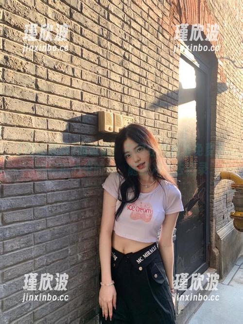 超过瘾！在网红黑料里免费下载吃瓜心仪的料，随时冲上去记录