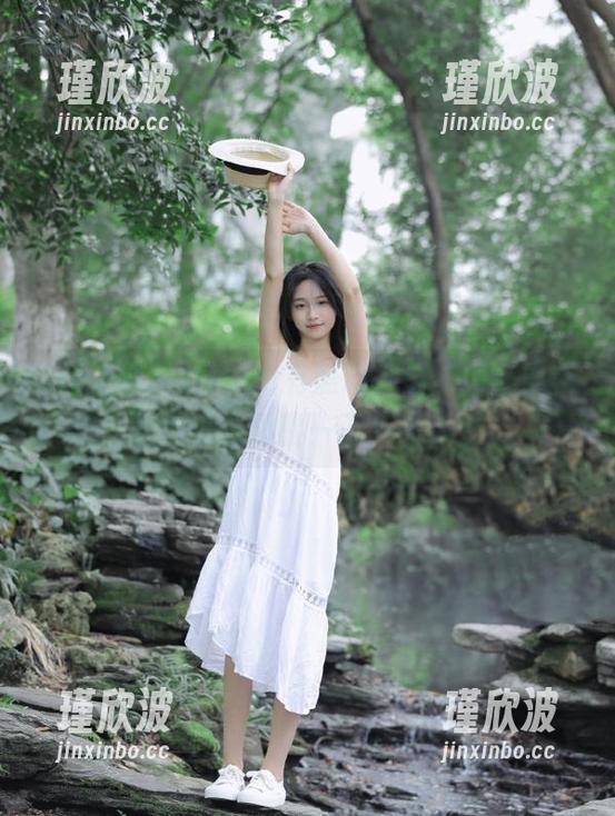 仙女也有黑料，最新网红黑料让吃瓜群众体验一下反转人生。
