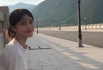 你敢点黑料.su链接吗？里面可是藏着不少好戏哦。