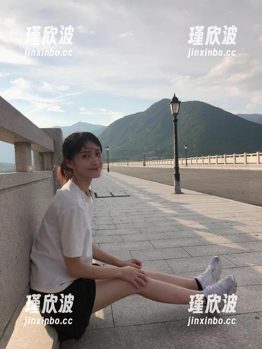 你敢点黑料.su链接吗？里面可是藏着不少好戏哦。