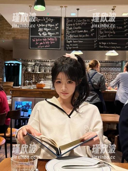 上黑料.su前的心路历程：找登录入口就像在解谜游戏！