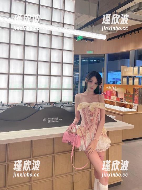 黑料不打洋官网，真心希望他不再红！