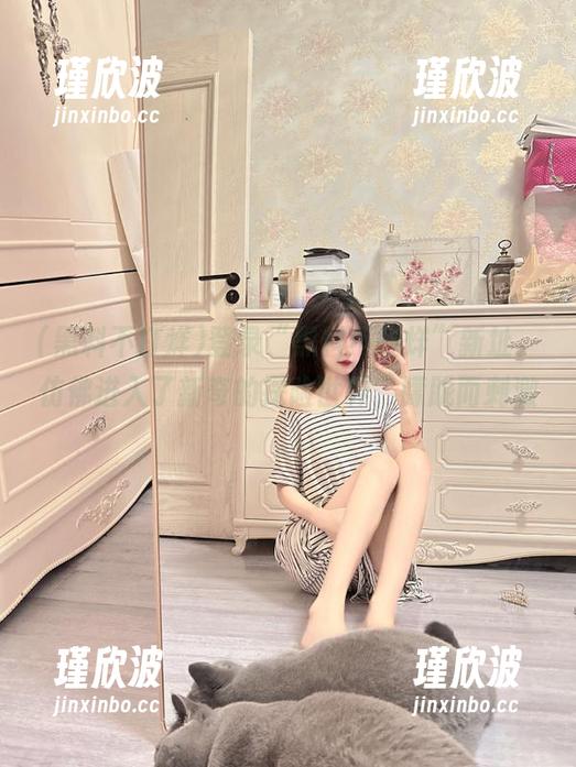 黑料不打烊 登录“黑料不打烊”新址,仿佛进入了新奇的探险世界,朦胧而刺激。