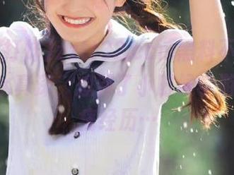 zztt32.ccm黑料不打烊app：这水真深，想到了小时候学游泳的惨痛经历…