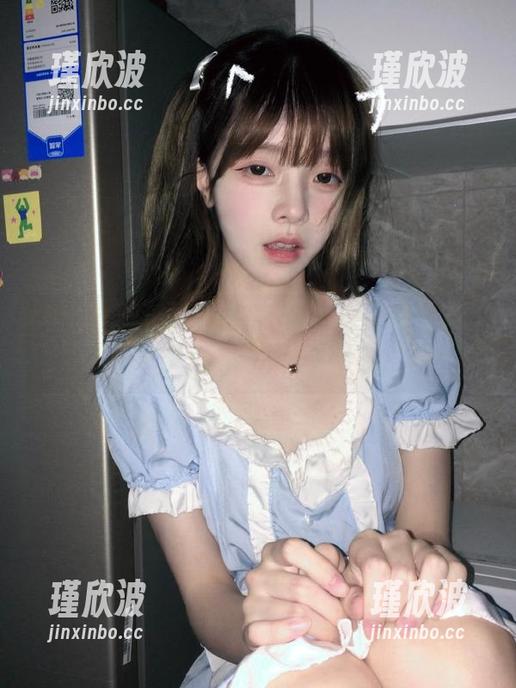 黑料吃瓜网166su登录后，边吃边感受现实的荒谬