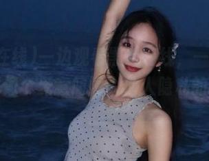一边观看黑料在线，一边觉得自己就像个无意间闯入他人隐私的旁观者。