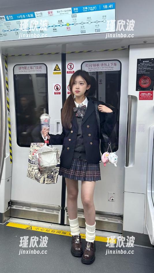 每次逛黑料在线，总得‘收藏’几条，没事翻出来又是一种满足！