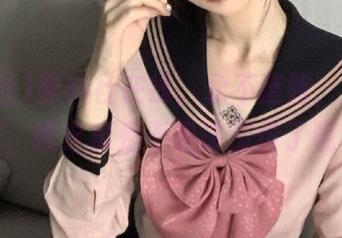 黑料社在线，永不迷路，心里想着，瞧这瓜是不是该涨价了呢？