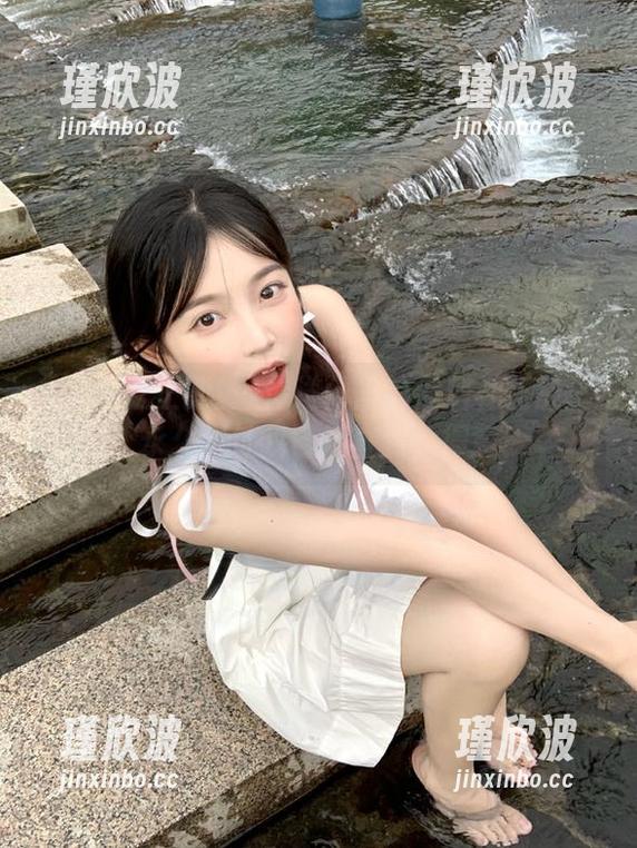传送门里的黑料社正能量，永久网址我已经查到，得意！