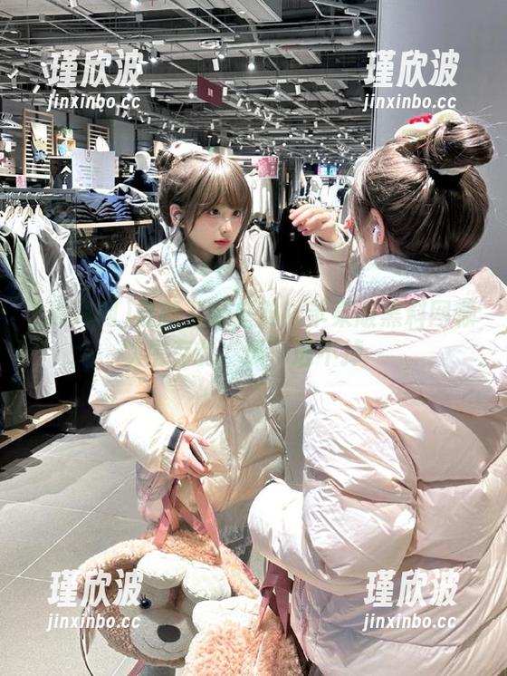 最新八卦盛典！苹果版黑料网赖以生存的“瓜”逃不掉～