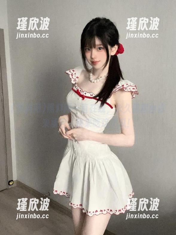 黑料网一直在线，永久狗粮由你来承包，快来吃这个瓜！