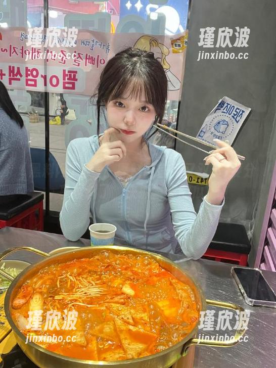 官宣！黑料网官网又双叒叕要分享猛料了，快抓紧你的瓜！