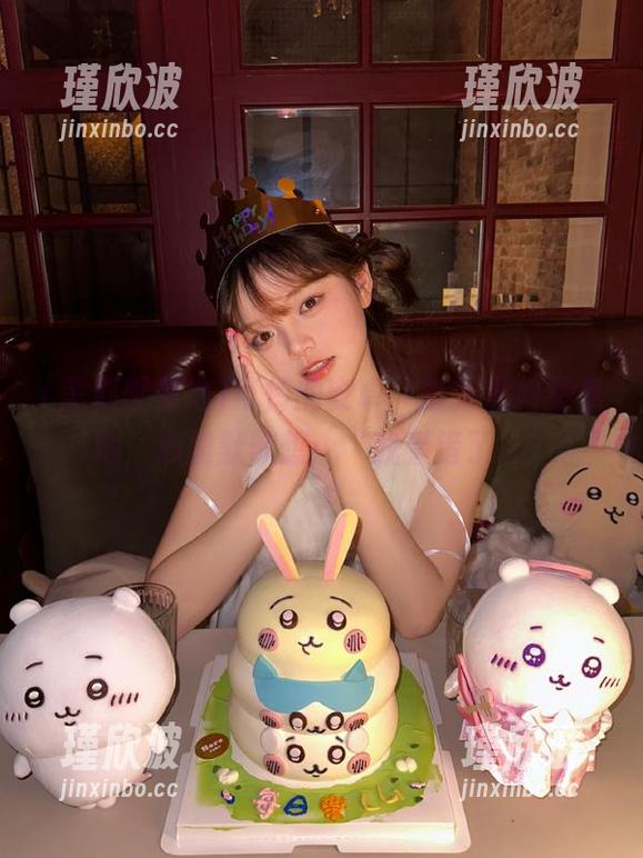 可怜的安卓，踏入黑料聚集地，心里默默想：“我看错了...”